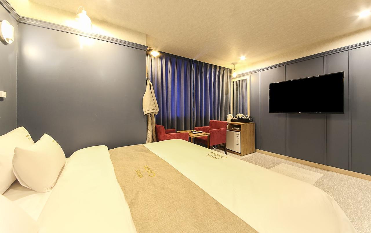 Carino Hotel Busan Bagian luar foto