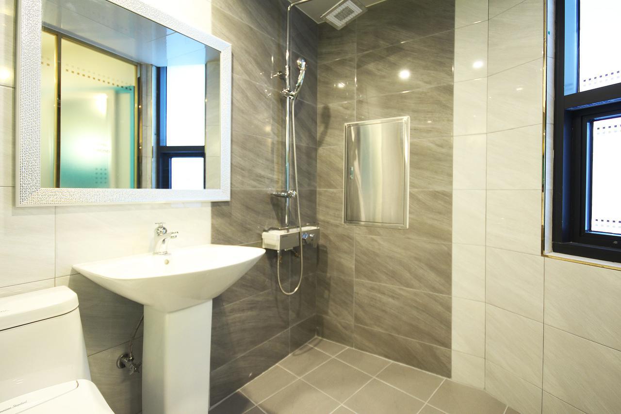 Carino Hotel Busan Bagian luar foto